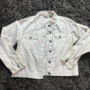 ❄️DONATING SOON! Bill Blass Jacket youth large